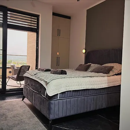 Daire Luxury Penthouse Bulevar Stup Ilidza *